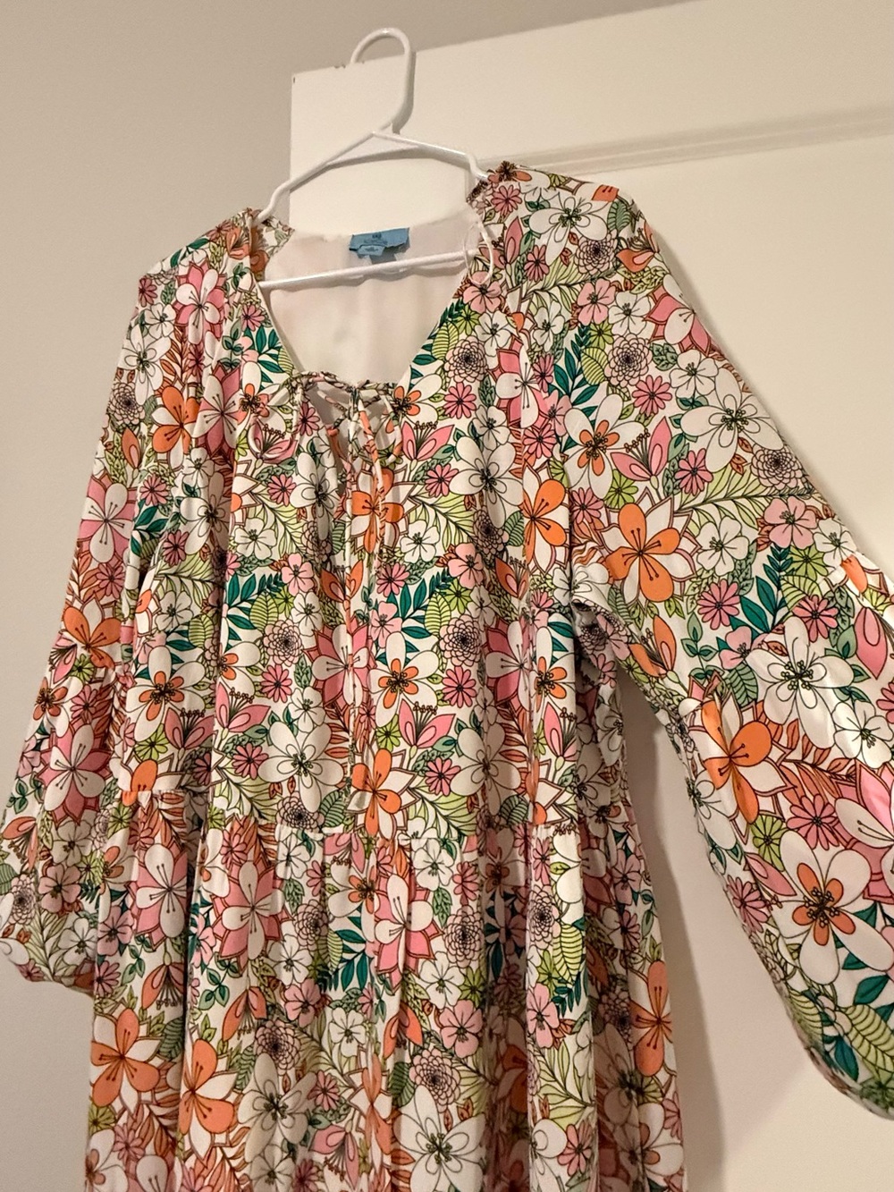 CeCe Light Blue Brand Label Top - Picture 9 of 16